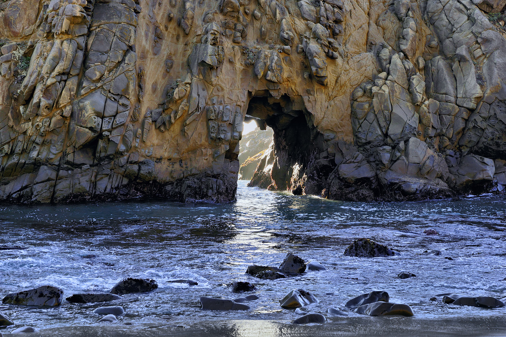 Minding the Gap – Pfeiffer State Beach, Monterey County, California