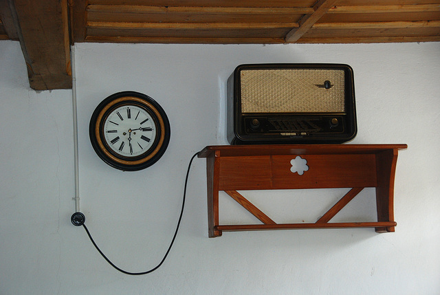 Uhr mit Radio