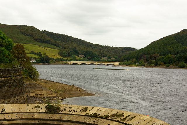 Ladybower Reservoir and Ashopton viaduct