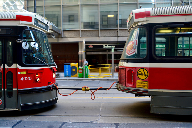 Canada 2016 – Toronto – Coupled trams