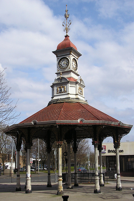 Bridgeton Cross