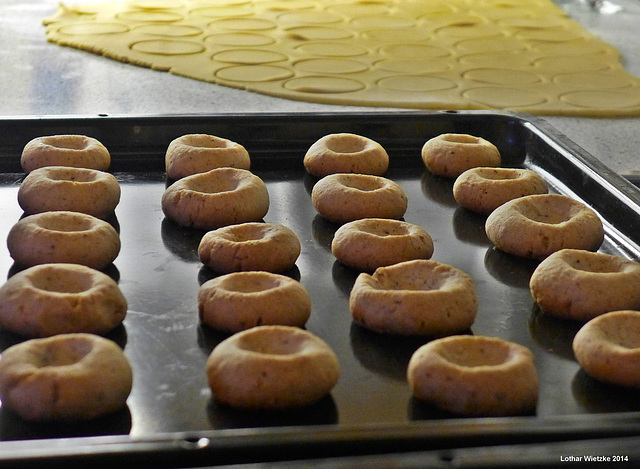 Husarenkrapfen auf dem Backblech