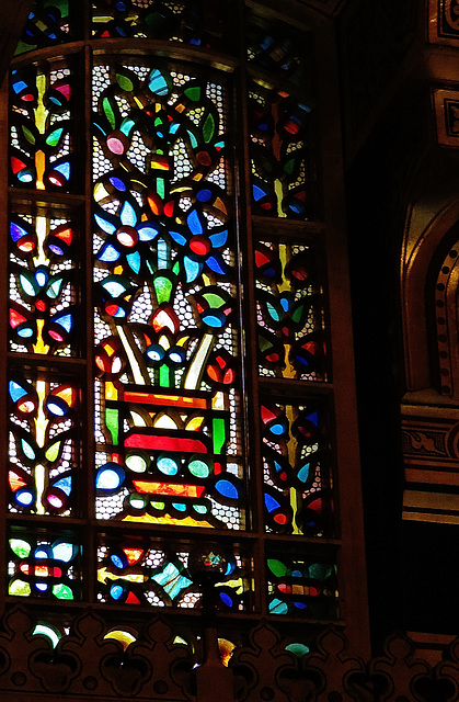 cardiff castle, wales