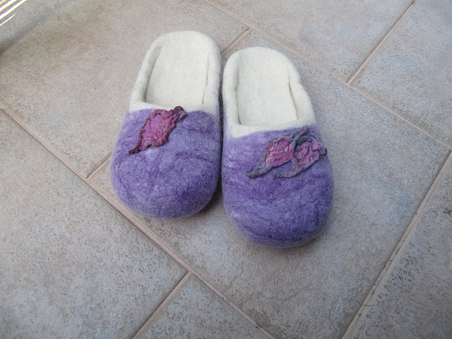 felted slippers purple