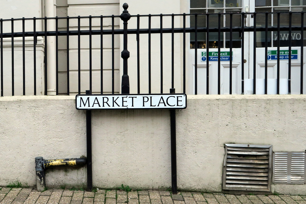 IMG 0125-001-Market Place