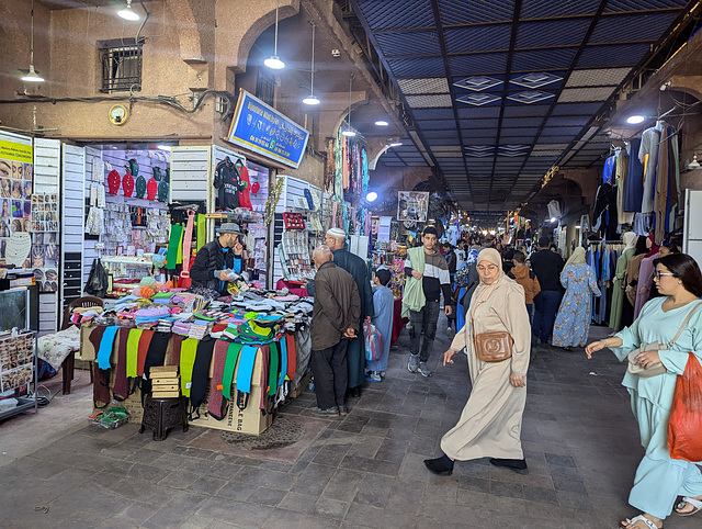 Le souk est vivant même durant le Ramadan.