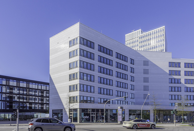 in der Überseeallee (© Buelipix)