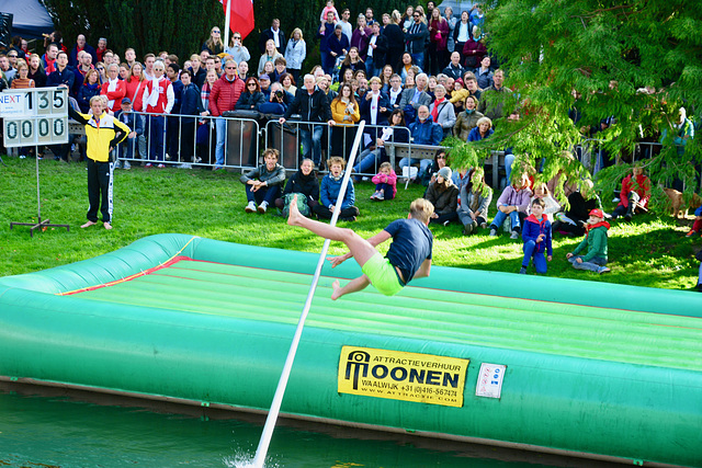 Leidens Ontzet 2018 – Fierljeppen