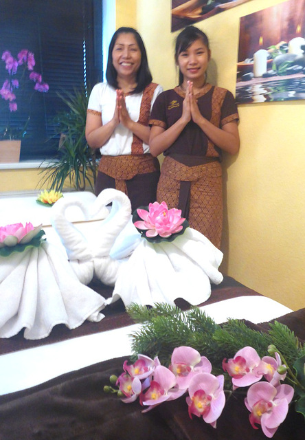 Thai Massage - Saengduean
