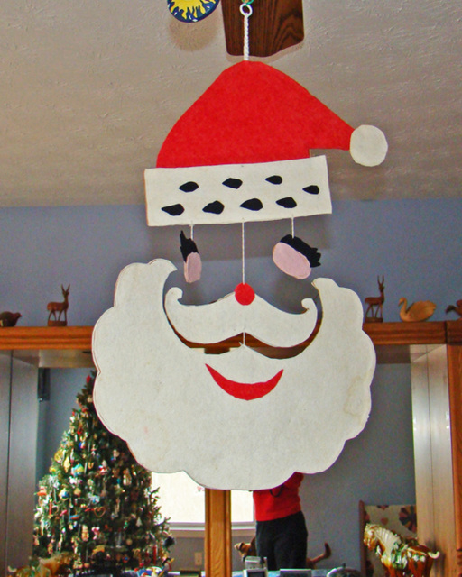 Felt Santa mobile