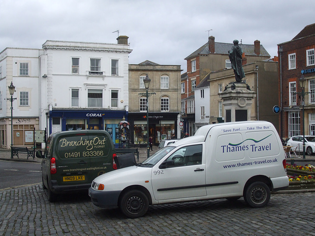 DSCF8621 Thames Travel (Go-Ahead) van in Wallingford - 28 Mar 2015