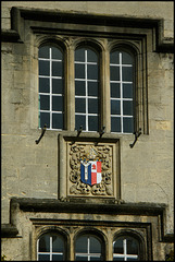 college crest