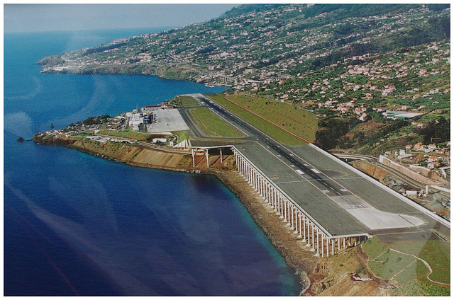 Madère . Funchal aéroport !