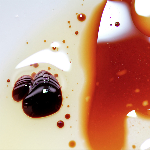 Vinaigrette versus caramel