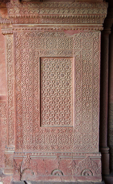 Pillar detail