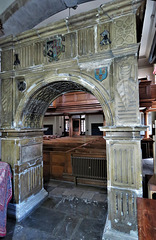 chelsea old church, london (72)arch canopy of c16 tomb of richard jervoise +1563, now missing its tomb chest.