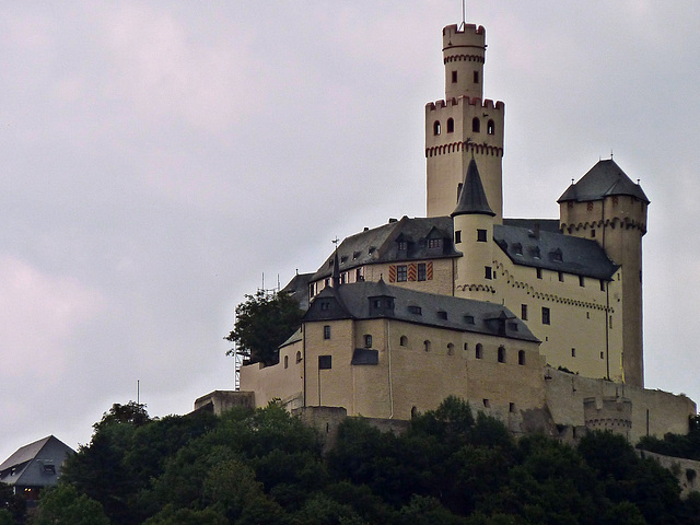 Die Marksburg über Braubach am Rhein