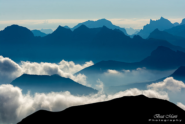 Layer, frühmorgens vom Brienzer Rothorn