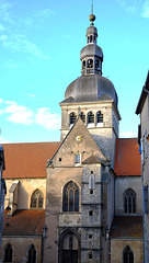 GRAY: Basilique Notre Dame.