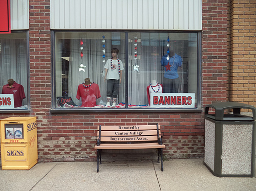 Banners bench / Un don de banc