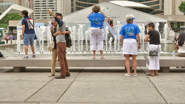 Nathan Phillips Square, Toronto