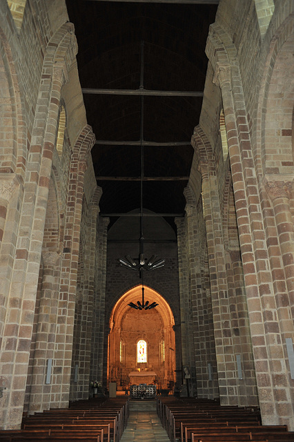 Nef de l'église St-Genès de Châteaumeillant