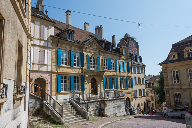 Rue du Château, Neuchâtel (© Buelipix)