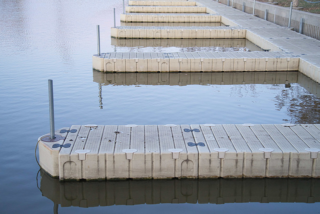 docks waiting 2