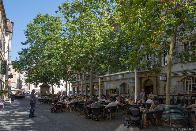 Rue du Coq-d'Inde, Neuchâtel (© Buelipix)