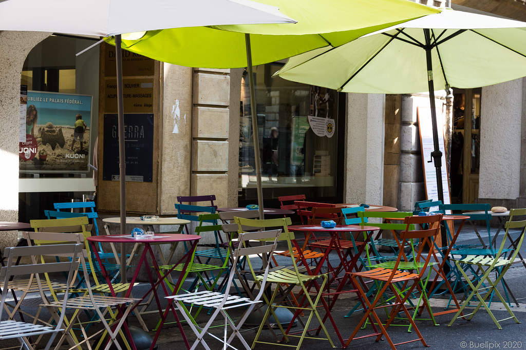 Rue de l'Hôpital, Neuchâtel (© Buelipix)