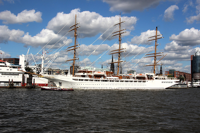 SEA CLOUD SPIRIT