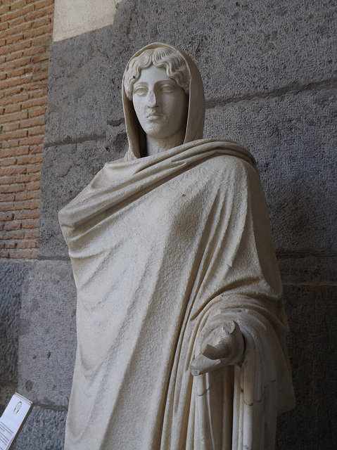 Detail of the Copy of the Aphrodite Sosandra from Stabiae in the Naples Archaeological Museum, July 2012