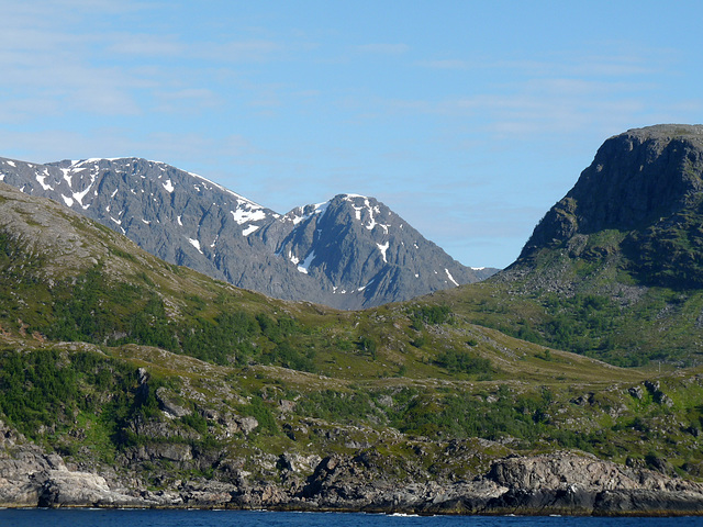 Between Oksfjord and Skjervoy