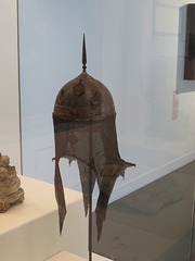 Musée d'Histoire de Marseille : casque sarrasin.