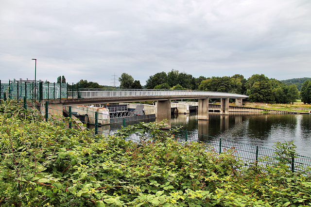 Kemnader See, Stauwehr mit Brücke (Bochum-Stiepel) / 13.07.2023