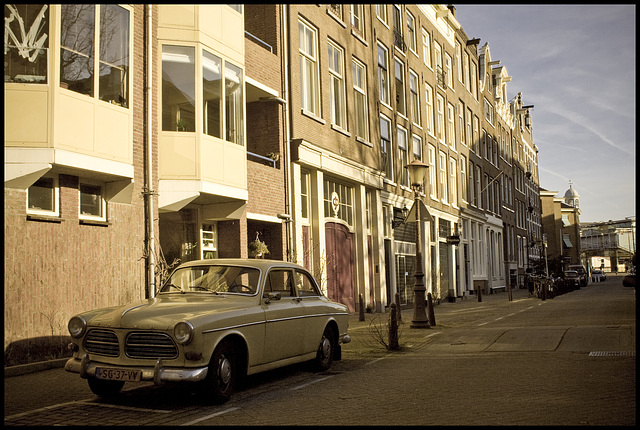 Old Volvos of Amsterdam I