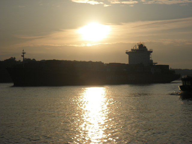 Cap Hamilton im morgendlichen Sonnenaufgang