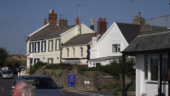 Some houses bordering the beach road