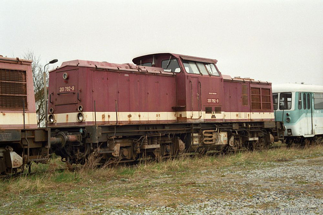 BÖ0008853