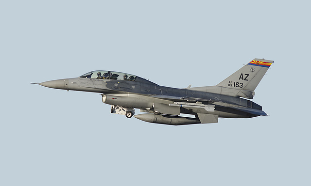 General Dynamics F-16D Fighting Falcon 89-0163