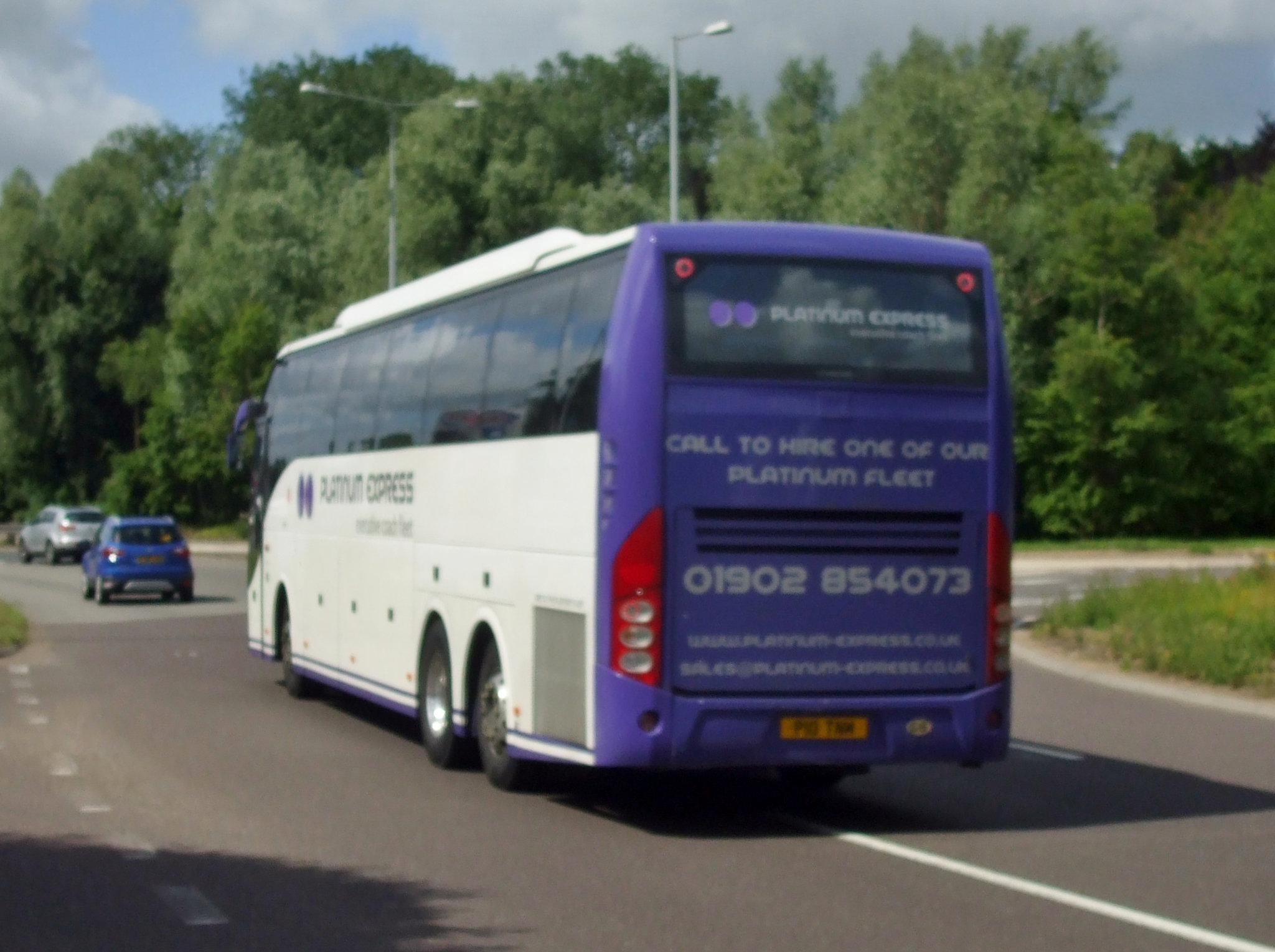 DSCF7582 Platinum Express P10 TNM (08 G 805, SJ08 WAC) at Barton Mills - 9 Jun 2017