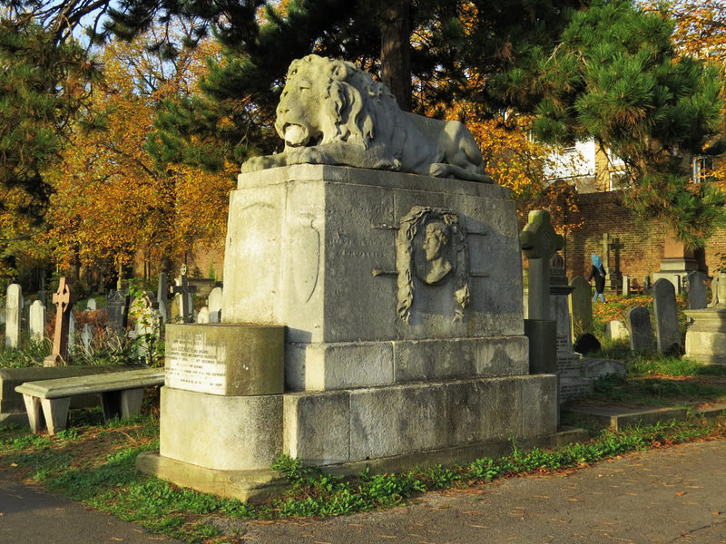 brompton cemetery ,london,lion memorial to gentleman john jackson, +1845, by e.h. baily  the tomb is missing bronzes fore and aft.