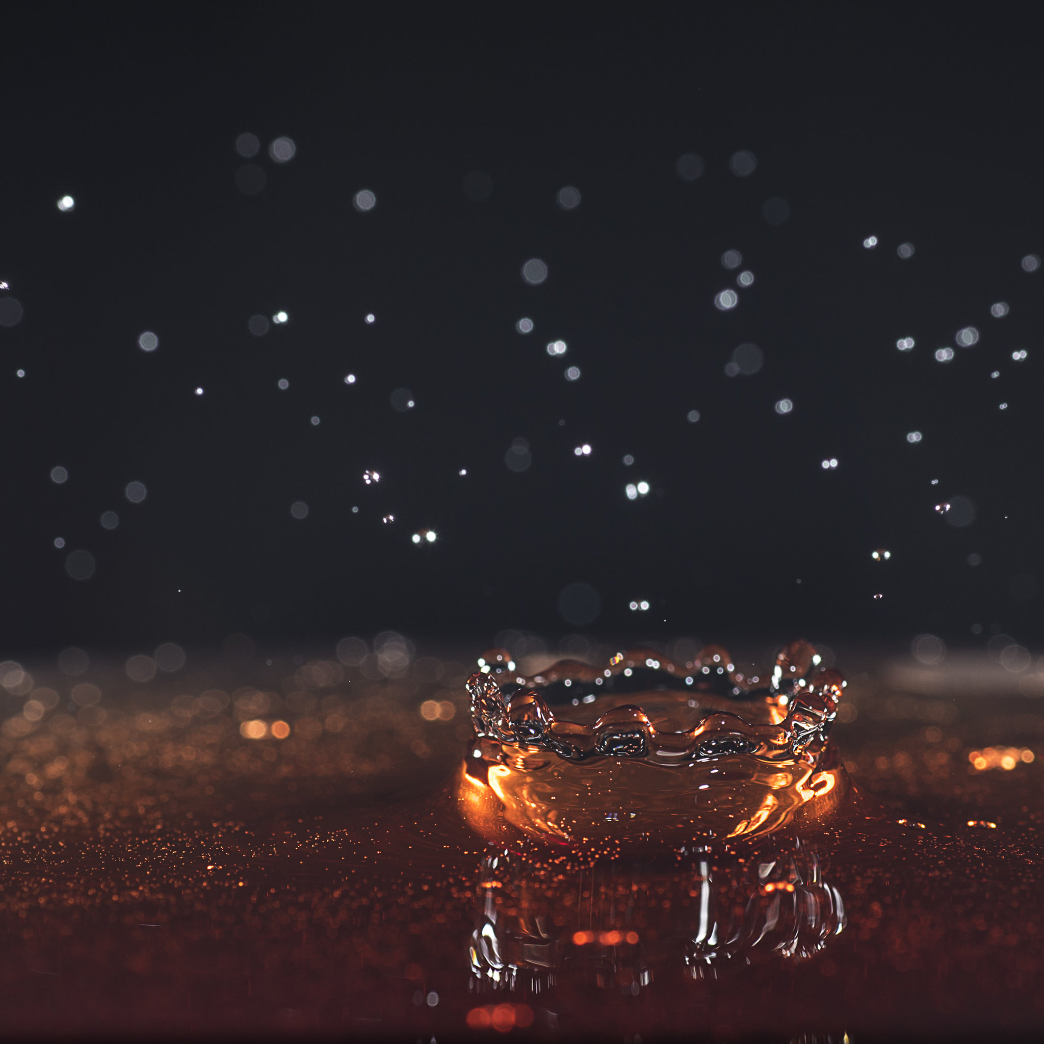 Splash-drip-crown