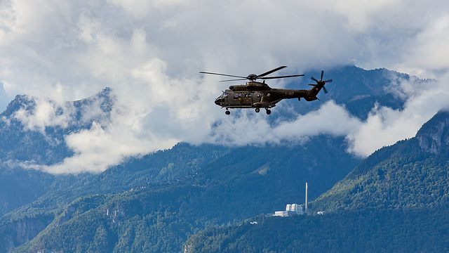 220909 Montreux helico armee 7