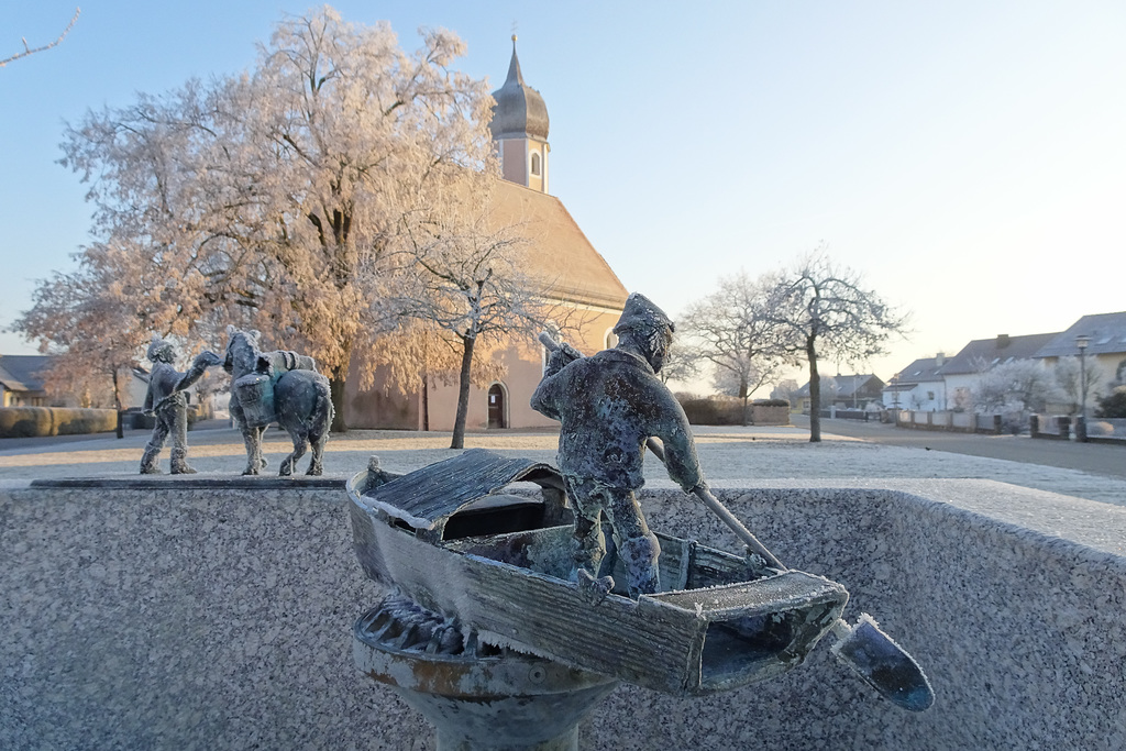 Der erste Frost ist da! St. Nikola in Pfatter.