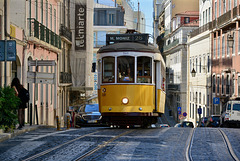 Lisbon 2018 – Eléctrico 568 on the Rua Vítor Cordon