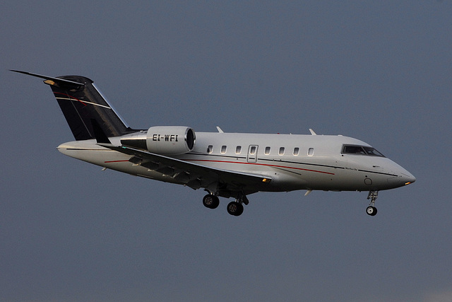 EI-WFI Challenger 605 Westair