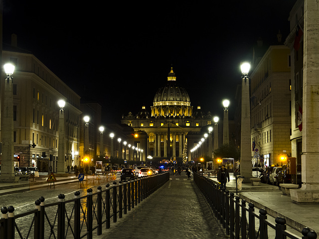 Roman night - Towards Saint Pietro