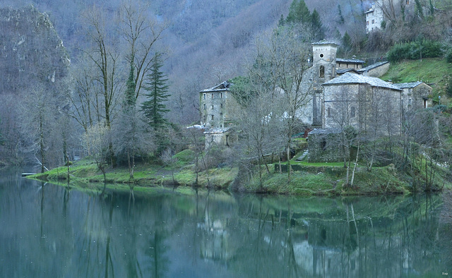 Isola Santa