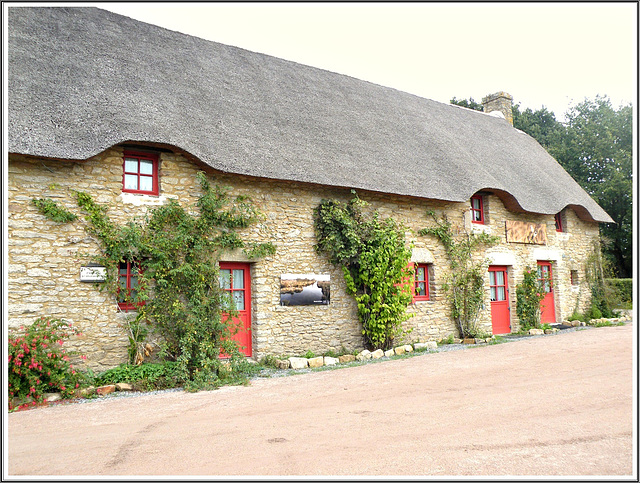 Le village de chaumières de Kerhinet (44)